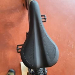 Giant We Ship! Talon 2-GU - Knight Shield 2022 -Aventon Shop 0OeUApIqkb7OWNBCnYOmkgOhY