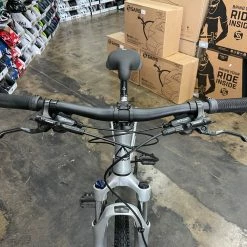 Fuji Traverse 1.3 - Gray 2022 21 Fuji Traverse 1.3 - Gray 2022 -Aventon Shop 0y5 xHv8 or8Y4d3BYAk27Law