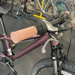 Scott Contessa 24' Purple Haze 16 Scott Contessa 24' Purple Haze -Aventon Shop 24KGE50DRPQIioTZRdRg9yGZ0