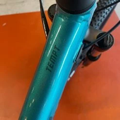 We Ship! Liv Tempt 29 4 - Teal 2021 -Aventon Shop 3HtErUb1jmRJOk6RXYv35wa1w
