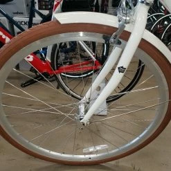 Retrospec Beaumont 7-Speed Step-Thru City Bike - Eggshell 2022 -Aventon Shop 4Pr9aSI3aXmdE7RAJHgEedEbY