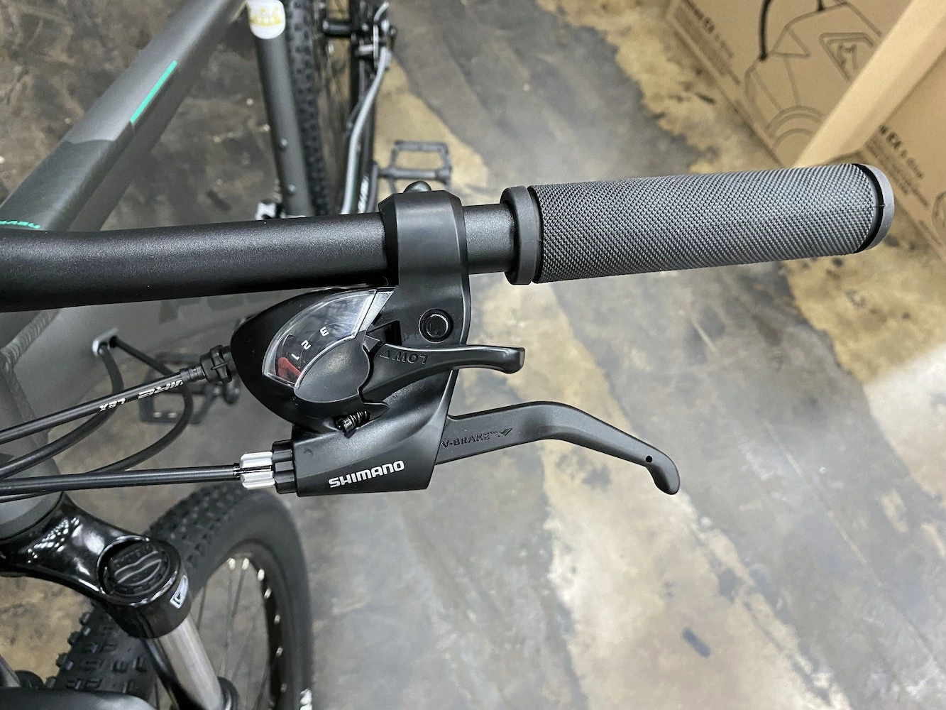 Fuji Nevada 29 1.9 Shimano Tourney - Satin Graphite 2022 4 Fuji Nevada 29 1.9 Shimano Tourney - Satin Graphite 2022 - Image 2