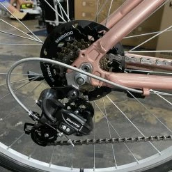 Retrospec Barron Step-Thru Comfort Hybrid Bike 21-Speed - Mauve 2022 -Aventon Shop 5VMtI5j uEZBCerv8WzO4B2cs