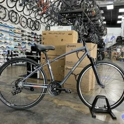 Retrospec Barron Comfort Hybrid Bike 21-Speed - Graphite 2022 -Aventon Shop 73IzeUAvovSKSLONP5l7lJie4