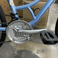 Retrospec Barron Step-Thru Comfort Hybrid Bike 21-Speed - Glacier Blue 2022 -Aventon Shop 7 iZ8xLiXjQ5wW7YG6TX eA8c