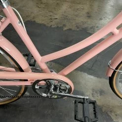 Retrospec Beaumont 7-Speed Step-Thru City Bike - Blush Pink 2022 -Aventon Shop 7gPYePOS9n0eFPQyni15X5us0