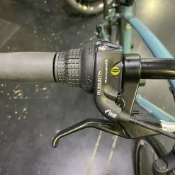 Retrospec Barron Comfort Hybrid Bike 21-Speed - Blue Fog 2022 -Aventon Shop 8F14GTW d6f OexGjsN5rT9RM