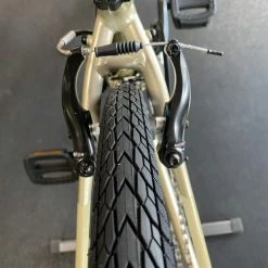 Felt Verza Speed 50 Mid-Step Champagne 2022 24 Felt Verza Speed 50 Mid-Step Champagne 2022 -Aventon Shop 93jWS65dpr5nh0D5i9k4SLV8g