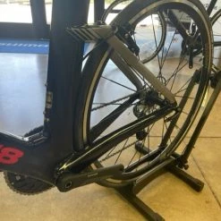 Argon 18 E-117 Tri Sram Force 22 Silver Rabbit Black Gloss - 2022 -Aventon Shop ApAe AOz6a 53sG L9jBx4RdY