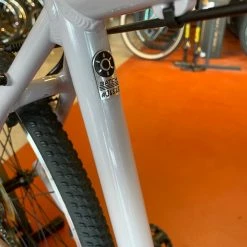 Batch Bicycles Batch Lifestyle - Gloss Vapor Grey 2021 -Aventon Shop D7FerPo305yNwS0 ncxvkXu M