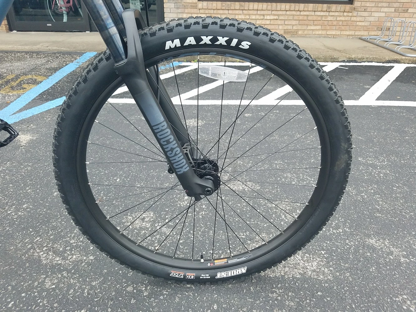 Fuji Outland 29 1.1 Full Suspension Mountain Bike - Satin Slate Gray 2022 9 Fuji Outland 29 1.1 Full Suspension Mountain Bike - Satin Slate Gray 2022 - Image 7