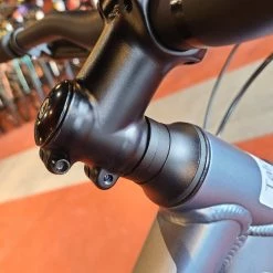 Giant We Ship! Talon 2-GU - Knight Shield 2022 -Aventon Shop DhStpEgkNERkUJ UGwK39Wu9o