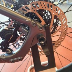 Giant We Ship! Talon 2-GU - Knight Shield 2022 -Aventon Shop EAae2Ju40 9BKfTqZQdBQWiaE