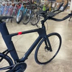 Argon 18 E-117 Tri Disc Sram Force 22 - Black/Black 2022 19 Argon 18 E-117 Tri Disc Sram Force 22 - Black/Black 2022 -Aventon Shop Fd8 4expmMY06ebqzvwDQPfic