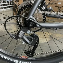 Fuji Nevada 27.5 1.9 - Satin Graphite 2022 -Aventon Shop H5HokJDA0a5zUta WUaX2TMAg