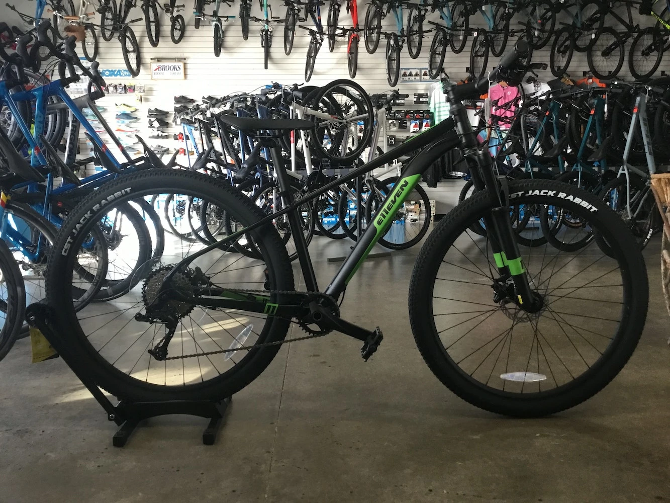 Elevn E11even M1 1x10 Mountain Bike 3 Elevn E11even M1 1x10 Mountain Bike