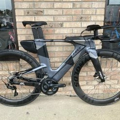Felt IA Advanced Disc Shimano 105 Charcoal Geo W/Reynolds AR 58/62 Carbon Wheels 2023