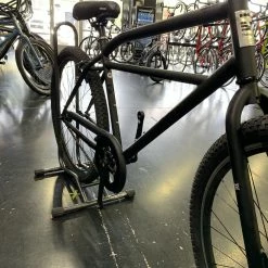 Retrospec Sully Klunker-Style Single-Speed Bike - Matte Black 2022 -Aventon Shop IT XkDVJTNpBW7svLYz8 0s