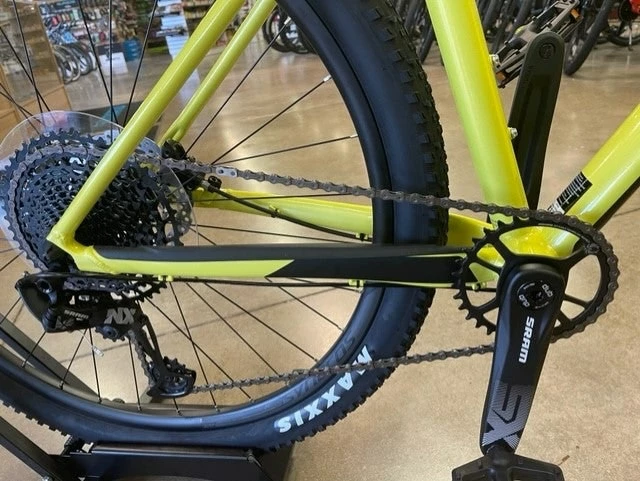 Scott Scale 970 SRAM NX Eagle - Yellow 2022 14 Scott Scale 970 SRAM NX Eagle - Yellow 2022 - Image 12