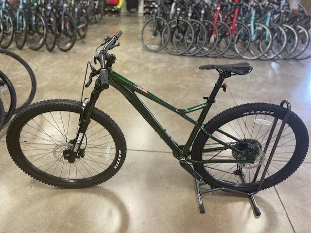 Fuji Bighorn 1.5 29er Shimano Deore 1 X 11 Speed - Deep Forest Green 8 Fuji Bighorn 1.5 29er Shimano Deore 1 X 11 Speed - Deep Forest Green - Image 6