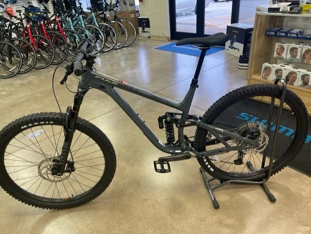 Fuji Rakan 29 LT 1.5 Shimano Deore 1 X 11 - Iron Gray/Sand 2022 15 Fuji Rakan 29 LT 1.5 Shimano Deore 1 X 11 - Iron Gray/Sand 2022 - Image 13