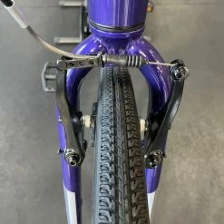 Cannondale Quick 6 Remixite Ultra Violet 2022 -Aventon Shop MUsWQgxre hBgQibhyBcLDGOw