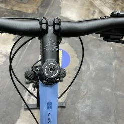 Fuji Traverse 1.5 ST Shimano Altus - Denim Blue 2022 -Aventon Shop NHlcLfgmwMgc3tH0XERkHje8