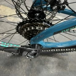 Fuji Nevada 29 1.9 Microshift - Dark Teal 2022 -Aventon Shop O6Ik2OUIs5aRrybZkSOMLaWTA