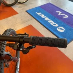 Giant We Ship! Stance 29 2(Crest Fork) - Gunmetal Black 2021 -Aventon Shop OK7 7S18x0xangKGeVq JYIug