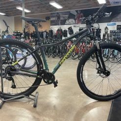 Cannondale Trail 8 - Unisex Mountain Bike / Grey&Turq -Aventon Shop QDtYvsgiCNJrXMetfWWYkz8A