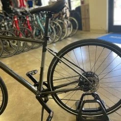 Cannondale Quick Disc 4 1 X 9 Speed Graphite -Aventon Shop QaGINkOcAqyebEQSYfiQ8hZP0