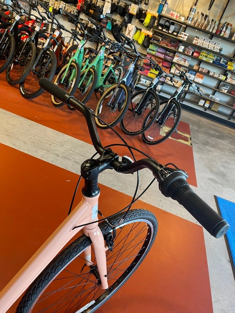 Batch Bicycles Batch Step-Thru Comfort Bike 13 Batch Bicycles Batch Step-Thru Comfort Bike - Image 12