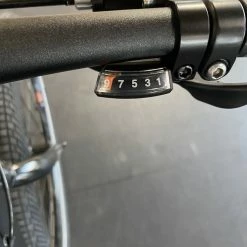 Breezer Midtown 1.5 Low Step Skyline Black 2022 20 Breezer Midtown 1.5 Low Step Skyline Black 2022 -Aventon Shop R7D0G4H7lyrDgIIUEmbNtrwwQ