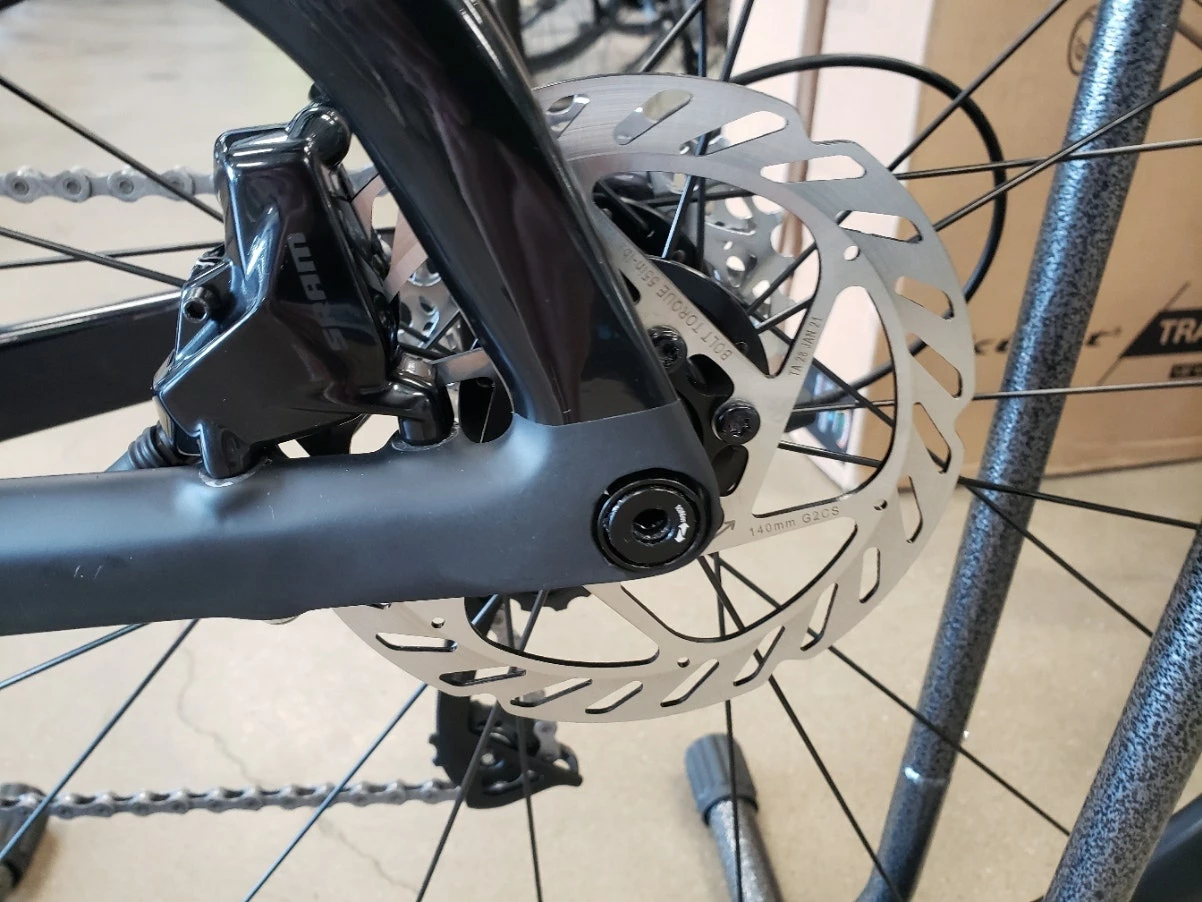 2022 Argon 18 E-117 Tri Disc SRAM Force 22 Matte Black 4 2022 Argon 18 E-117 Tri Disc SRAM Force 22 Matte Black - Image 2