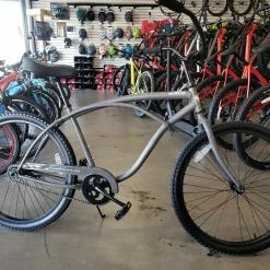 American Flyer Wave 2.0 -26" Tire - Gloss Raw 2022