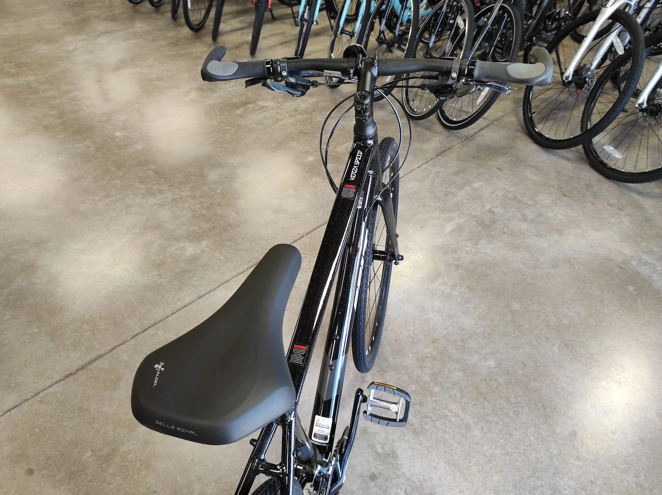 Felt Verza Speed 20 Shimano Tiagra - Supernova Black 2022 10 Felt Verza Speed 20 Shimano Tiagra - Supernova Black 2022 - Image 8