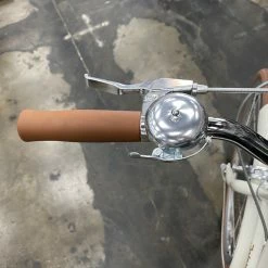 Retrospec Venus Step-Thru City Bike 7-Speed - Eggshell 2022 -Aventon Shop SqJF30RrRqC42tkb oU2S3FCU