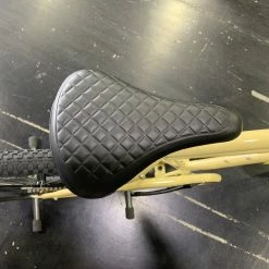 Retrospec Sully Klunker-Style Single-Speed Bike - Desert Sand 2022 -Aventon Shop WS66WoOvhADzR3Mc80Wd4p6dE