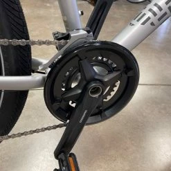 Breezer Midtown 1.7 - Silver 2022 -Aventon Shop aQCRHGrVPr Om4N5priuAvi w