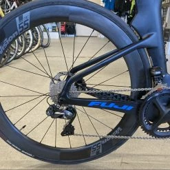 Fuji Norcom Straight 2.1 - Carbon Tri Bike: Integrated Cockpit, Ultegra Di2, Vision 55 Carbon Race Wheels 2022 17 Fuji Norcom Straight 2.1 - Carbon Tri Bike: Integrated Cockpit, Ultegra Di2, Vision 55 Carbon Race Wheels 2022 -Aventon Shop bbVYA 5ZKgVaCKhTB5Yr4fOvE