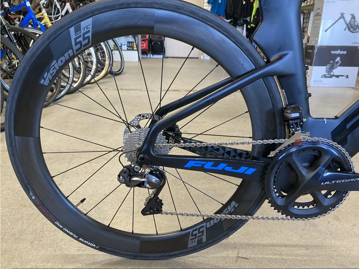 Fuji Norcom Straight 2.1 - Carbon Tri Bike: Integrated Cockpit, Ultegra Di2, Vision 55 Carbon Race Wheels 2022 8 Fuji Norcom Straight 2.1 - Carbon Tri Bike: Integrated Cockpit, Ultegra Di2, Vision 55 Carbon Race Wheels 2022 - Image 6