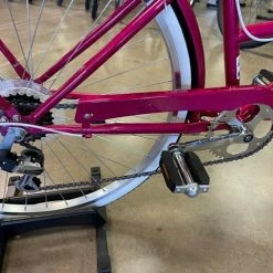 Reid Classic 7-Speed Step-Thru - Hot Pink 2021 -Aventon Shop bh4SHi KCLyWPmrEU1h6Xo7Mg