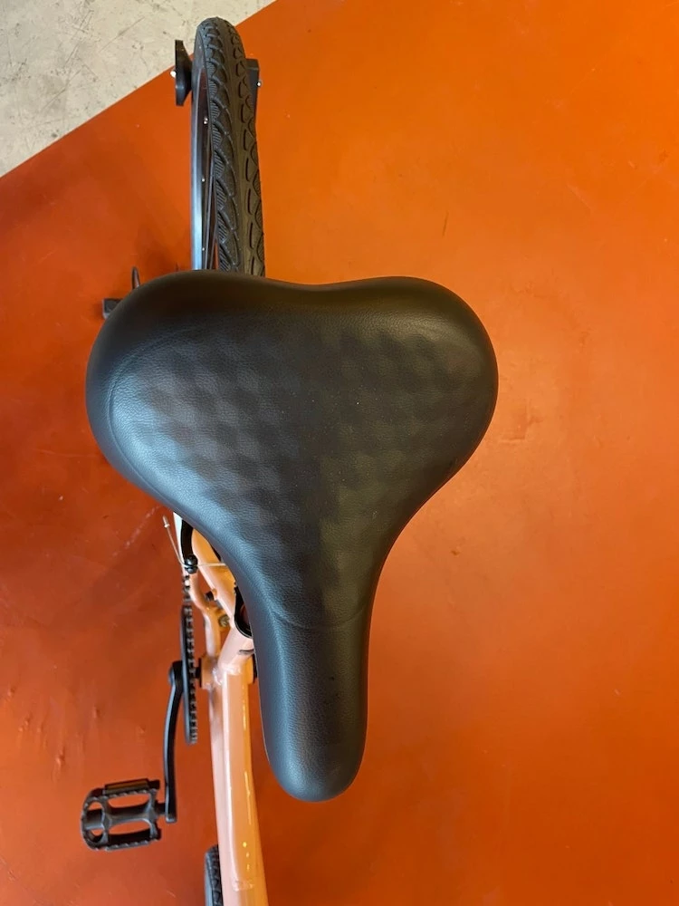 Batch Bicycles Batch Step-Thru Comfort Bike 5 Batch Bicycles Batch Step-Thru Comfort Bike - Image 4