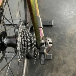 Cervelo P-Series SRAM Rival ETap AXS 1X W/Powermeter Zipp 404 Firecrest Wheels - Purple Sunset 2023 -Aventon Shop clQW4ANvh17J0o5GlmKVWl5gw