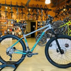 Breezer Bikes Lightning Pro 27+ 27.5 Mountain Bike 2020