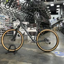 Scott Scale 940 Sram NX - Granite Black 2022 -Aventon Shop drCU4TojwNtQVwUn5pje5ju 0