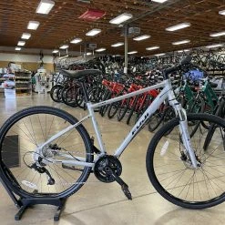 Fuji Traverse 1.3 - 2x9 Speed -Lockout Front Suspension - Grey 2022