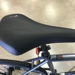 Felt Verza Speed 40 Shimano Altus - Charcoal 2022 -Aventon Shop eyTOlfVicJ5zUiLkp22HJ3y9A