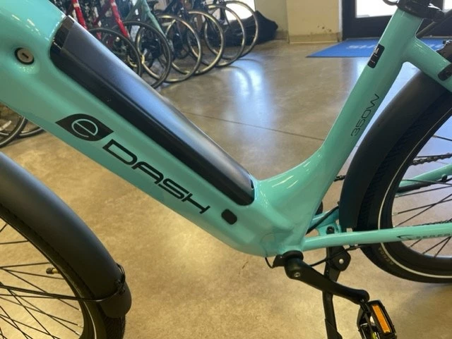 Serfas Dash E-Bike 500W Step Thru Blue 12 Serfas Dash E-Bike 500W Step Thru Blue - Image 10