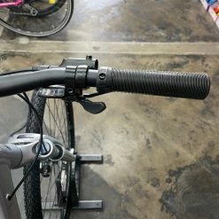 Fuji Traverse 1.3 - Gray 2022 34 Fuji Traverse 1.3 - Gray 2022 -Aventon Shop fMuOVhFzsERwjqmi6t6ACSQg